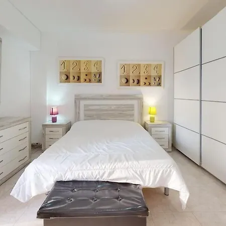 Apartman 60 M2,piscine, Commerce Roses