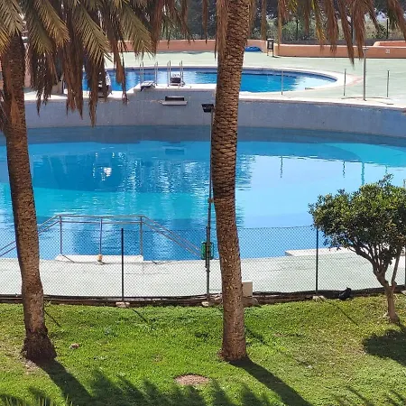 60 M2,piscine, Commerce Apartman