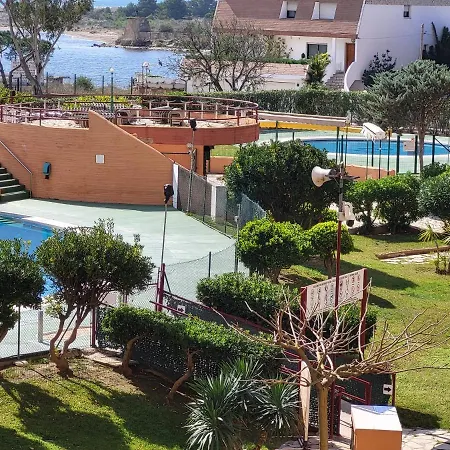60 M2,piscine, Commerce 公寓 罗萨斯