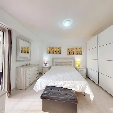 60 M2,piscine, Commerce 罗萨斯